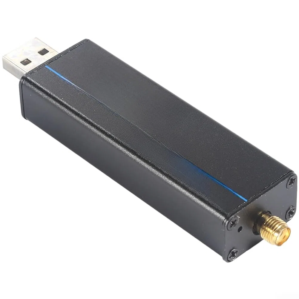 Récepteur USB Tuner 100KHz-1766MHz R820T2 Puce Logiciel Défini Radio avec TCXO 1PPM HF VHF UHF RTL2832U Double réception USB DVB-T Tuner 1766MHz pour avions ADS-B Haute précision